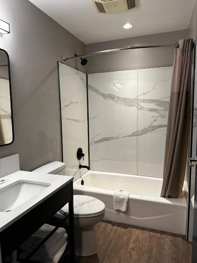 Motel 6 Indianapolis Carmel Zewnętrze zdjęcie