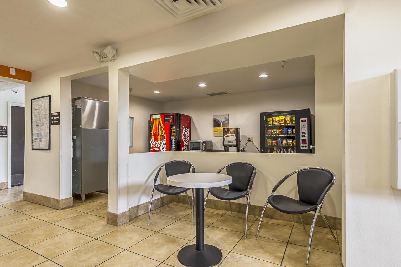 Motel 6 Indianapolis Carmel Zewnętrze zdjęcie