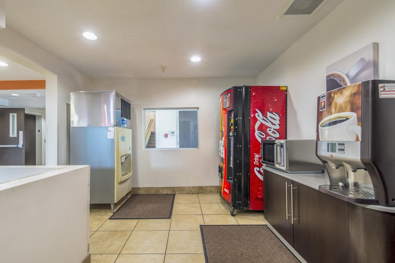 Motel 6 Indianapolis Carmel Zewnętrze zdjęcie